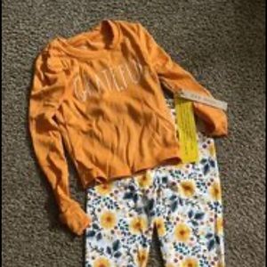 Rae Dunn size 6 pjs. New